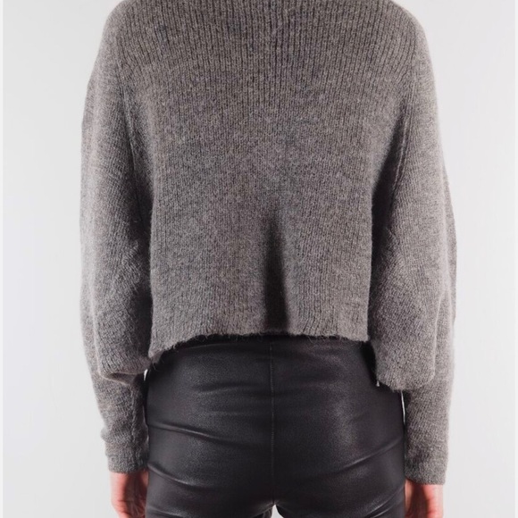 ACNE STUDIOS Cream Cropped Mockneck Sweater - Picture 6 of 6